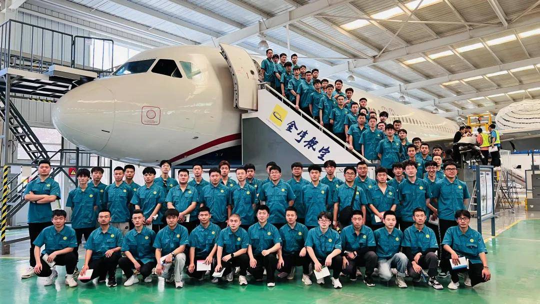 ｜金普空天 低空领域综合服务商瓦力棋牌试玩长江协同合作企业(图1)